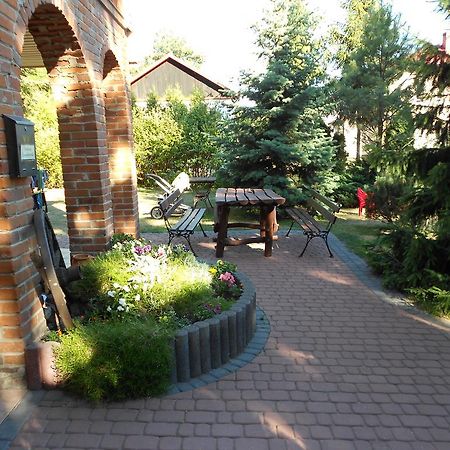 Na Skraju Lasu Chodel Exterior photo